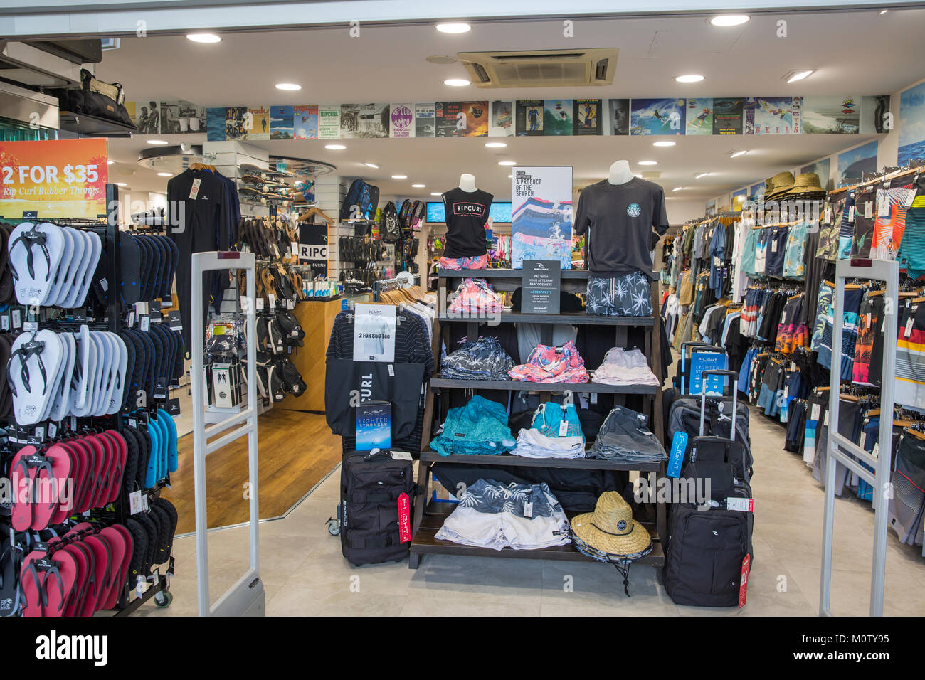 Rip culr store à Port Douglas la vente de vêtements de plage et de surf, Far North Queensland, Australie Banque D'Images