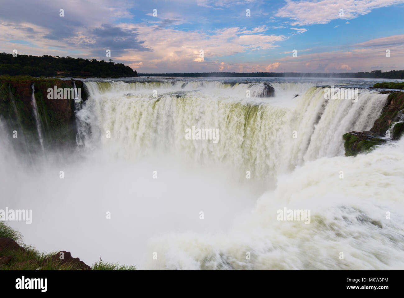 Vue de la Gorge du Diable, l'Iguazu, Argentine Banque D'Images