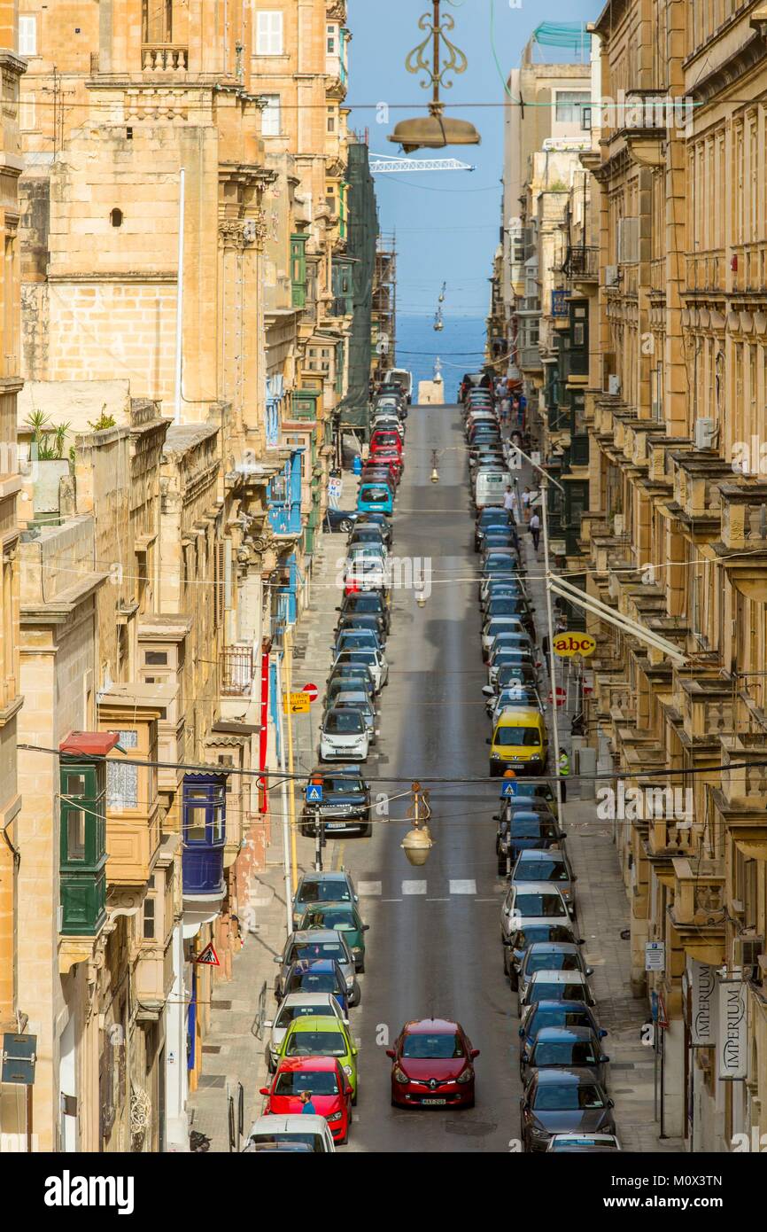 Malte, La Valette, classée au Patrimoine Mondial de l'UNESCO, au centre-ville typique en bois,de la coursive avec bow-windows Banque D'Images