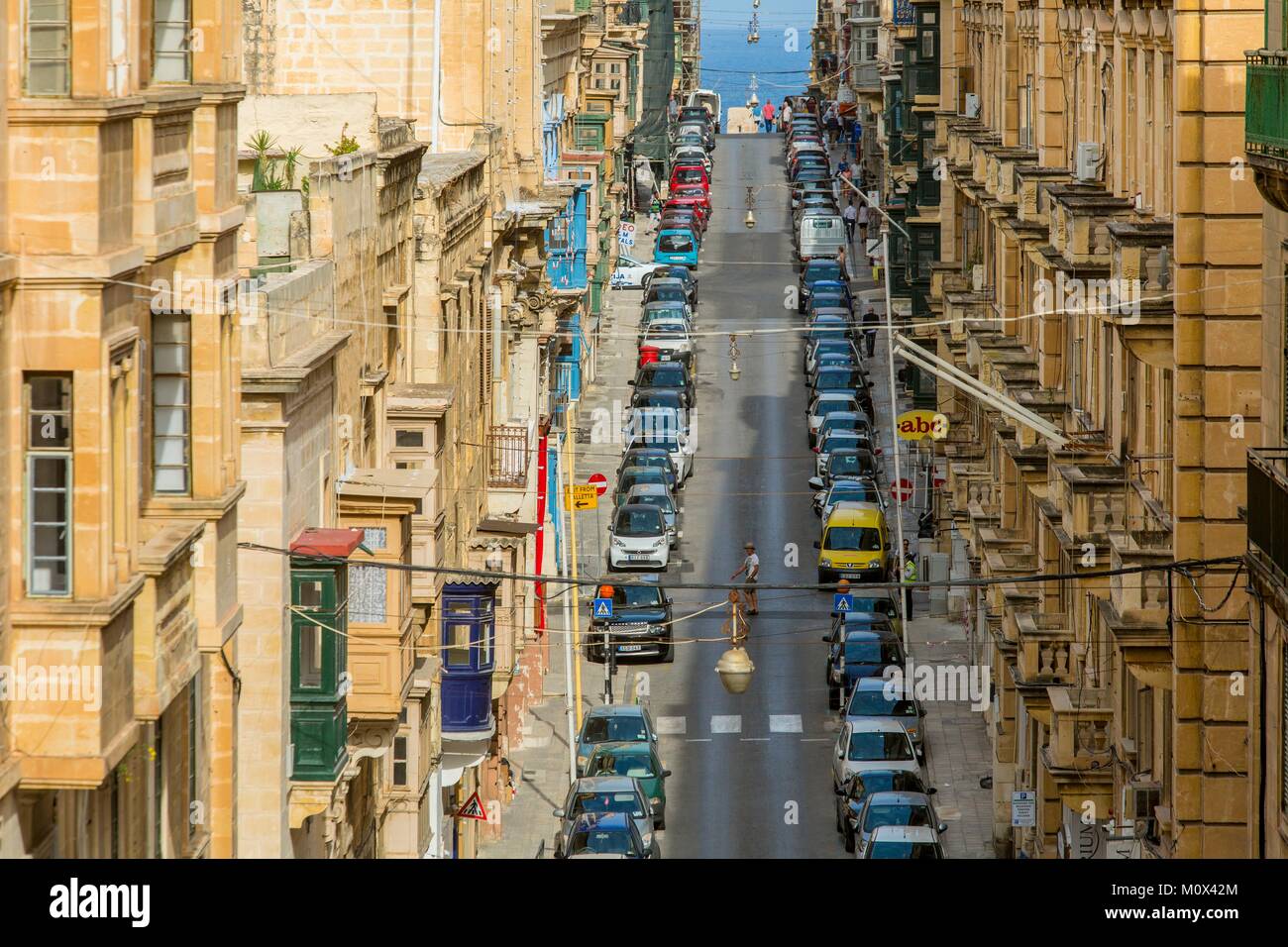 Malte, La Valette, classée au Patrimoine Mondial de l'UNESCO, au centre-ville typique en bois,de la coursive avec bow-windows Banque D'Images