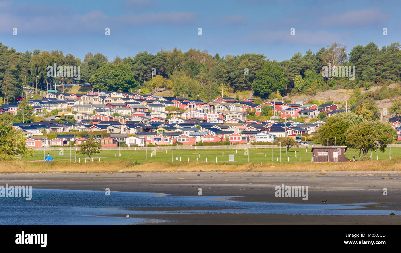 Maisons côtières face mer baltique en Suède, Göteborg,Askim capturés au cours de la fin de l'été de 2014 Banque D'Images