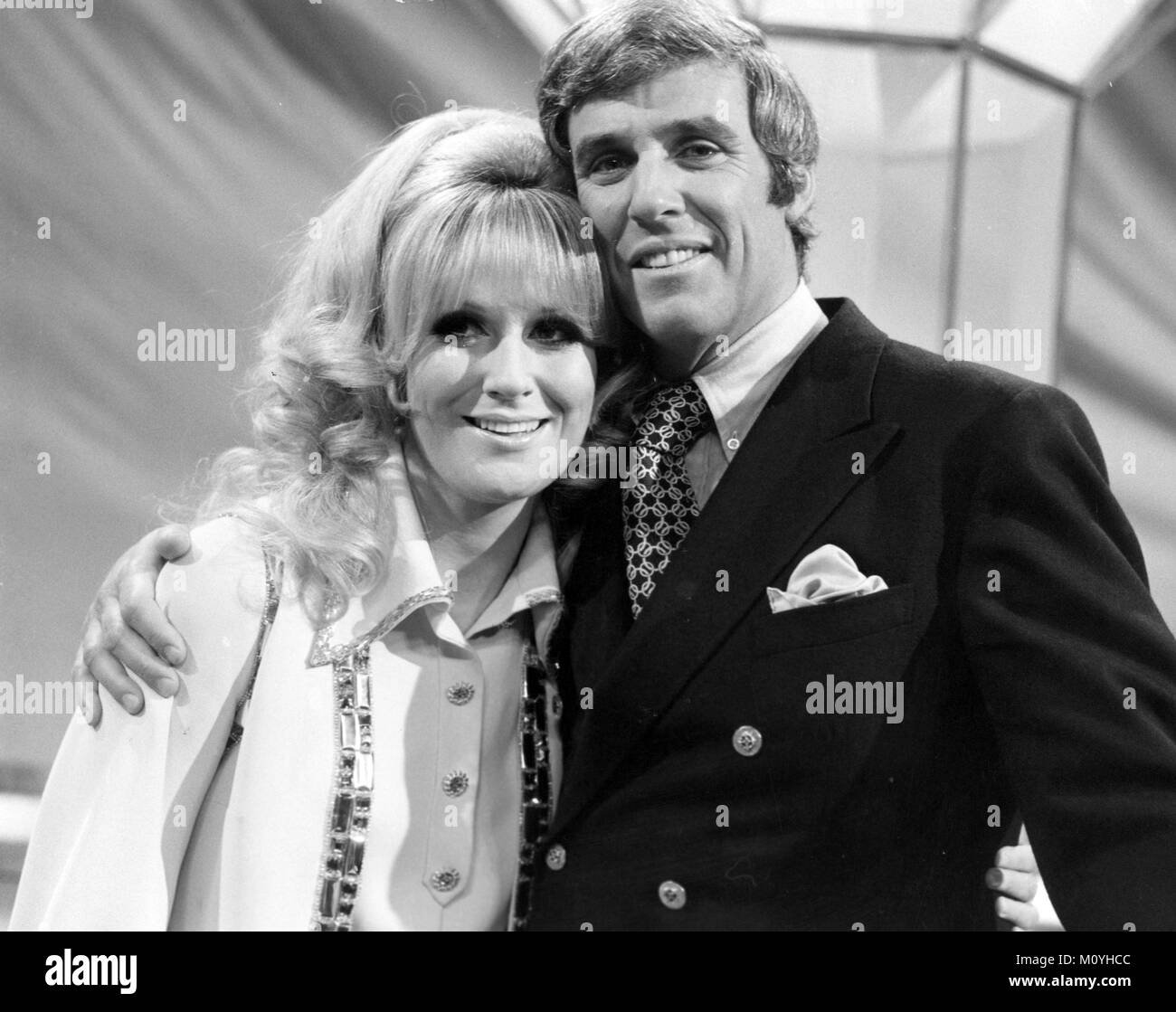 DUSTY SPRINGFIELD (1939-1999) Chanteuse de Burt Bacharach TV Show en 1970 Banque D'Images DUSTY SPRINGFIELD (1939-1999) Chanteuse de Burt Bacharach TV Show en 1970 Banque D'Images
