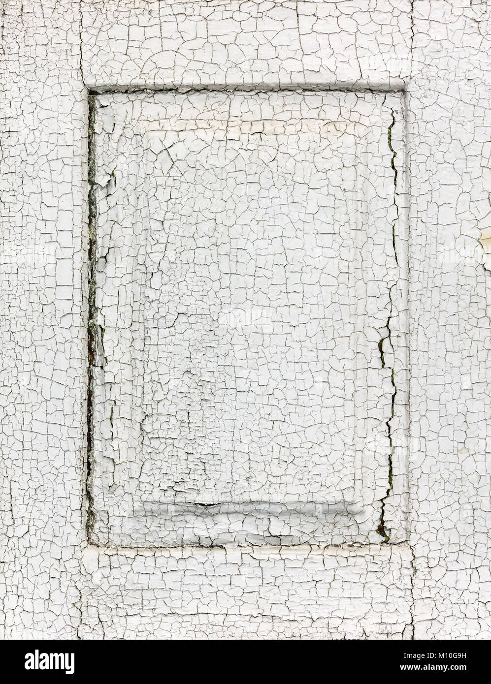 Volets en bois laqué blanc patiné peinture craquelée. texture. Banque D'Images