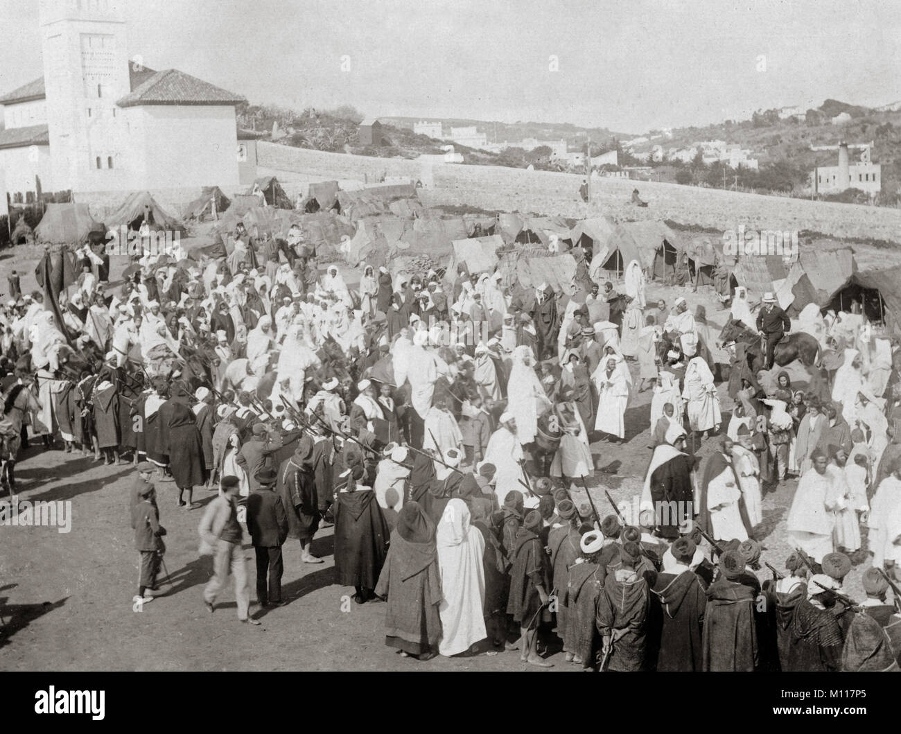 Gouverneur aller à la mosquée, Tanger, Maroc, c.1900 Banque D'Images