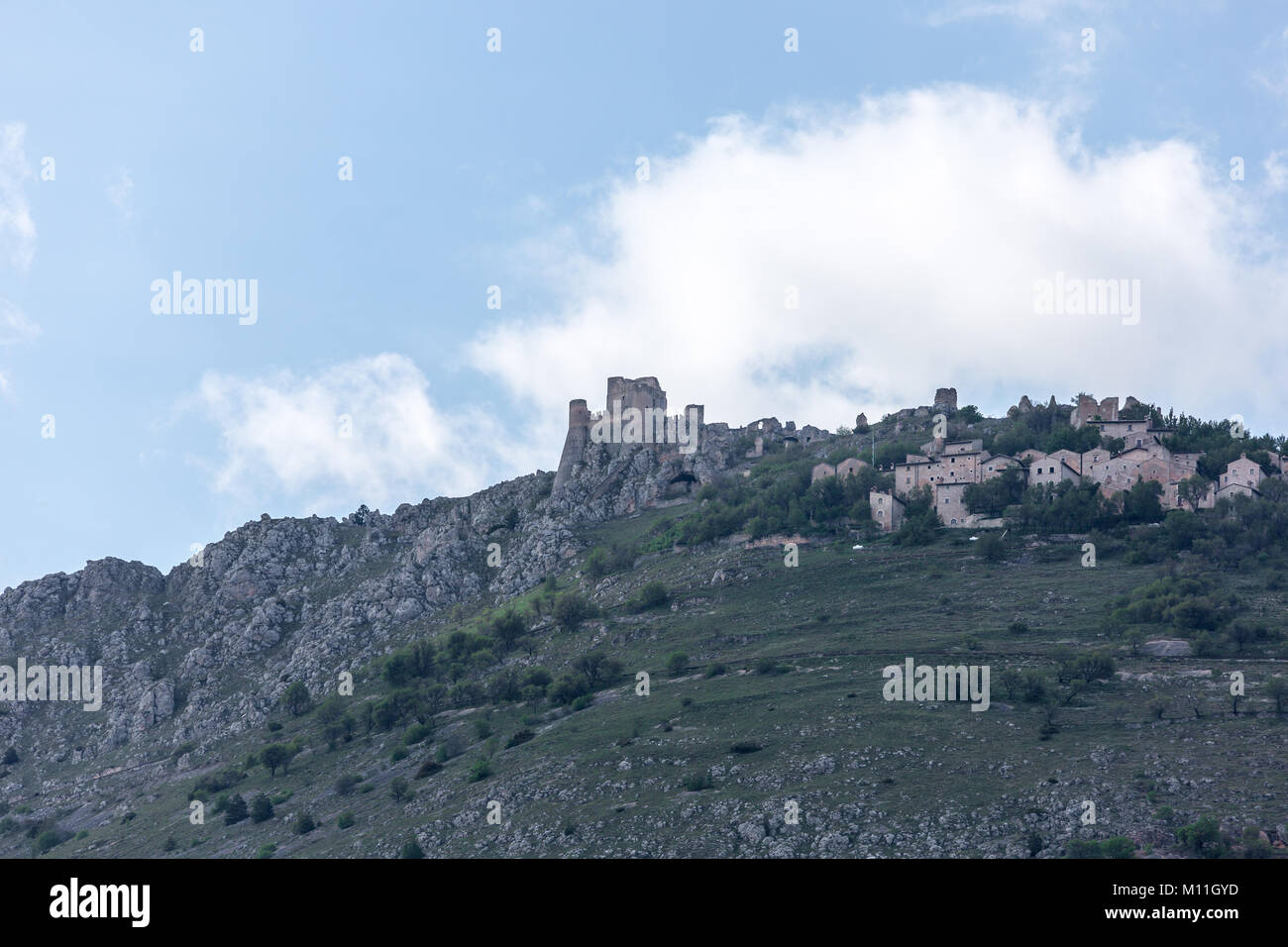 Belle vue du paysage à couper le souffle de Rocca Calascio, Abruzzo, Italie Banque D'Images