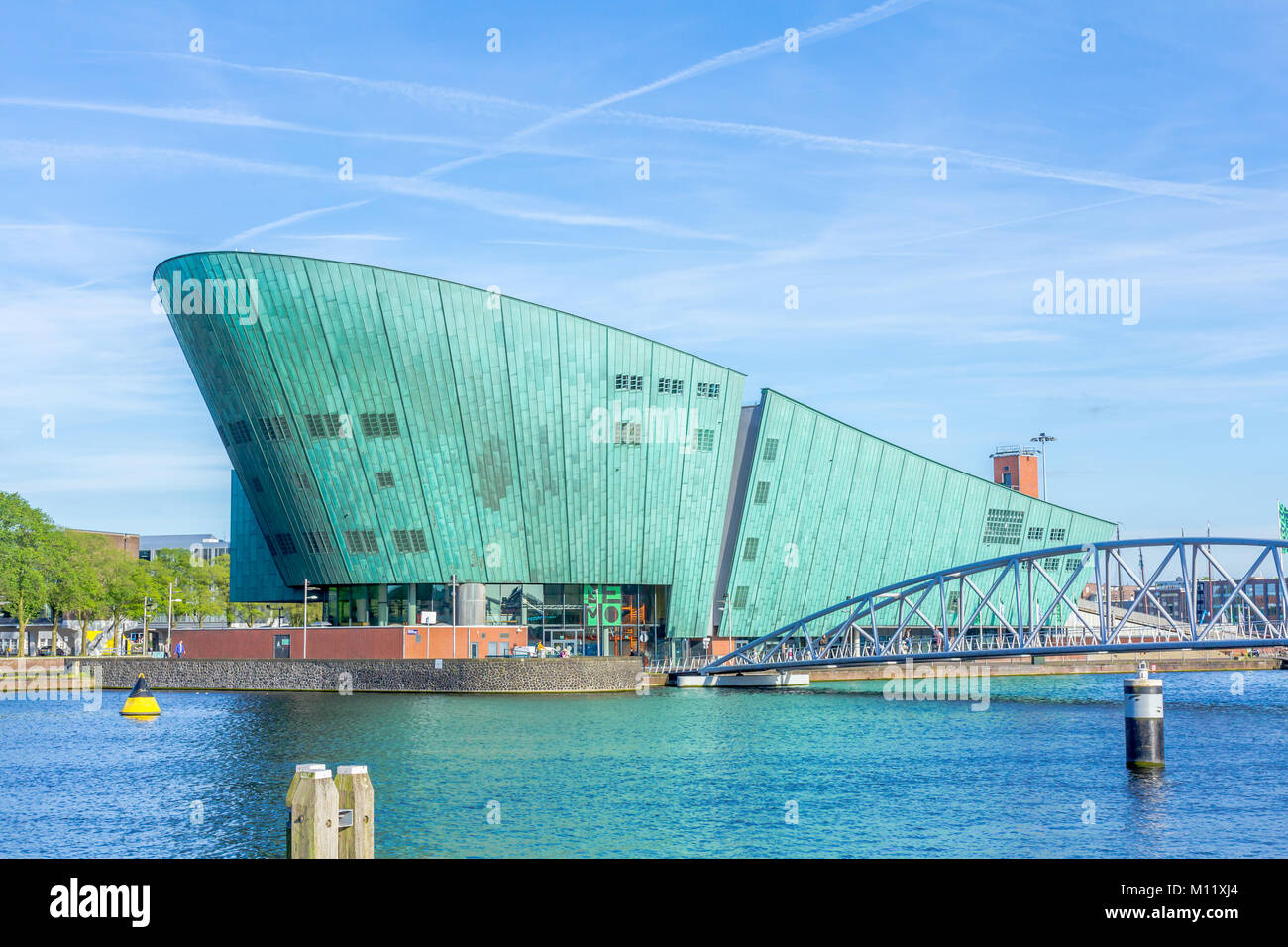 Amsterdam, Pays-Bas - 31 mai 2017 : très belle vue sur le musée des sciences Nemo Amsterdam Banque D'Images