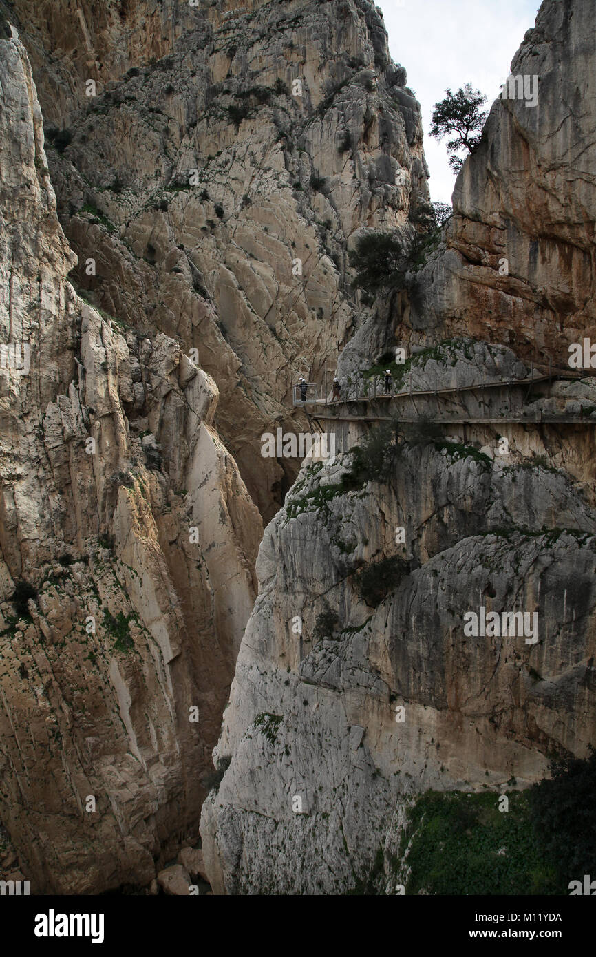 Caminito del Rey ou Camino.un chemin de randonnée ou promenade aménagée le long de la gorge de El Chorro, Malaga Espagne.2,9 km distance. Banque D'Images