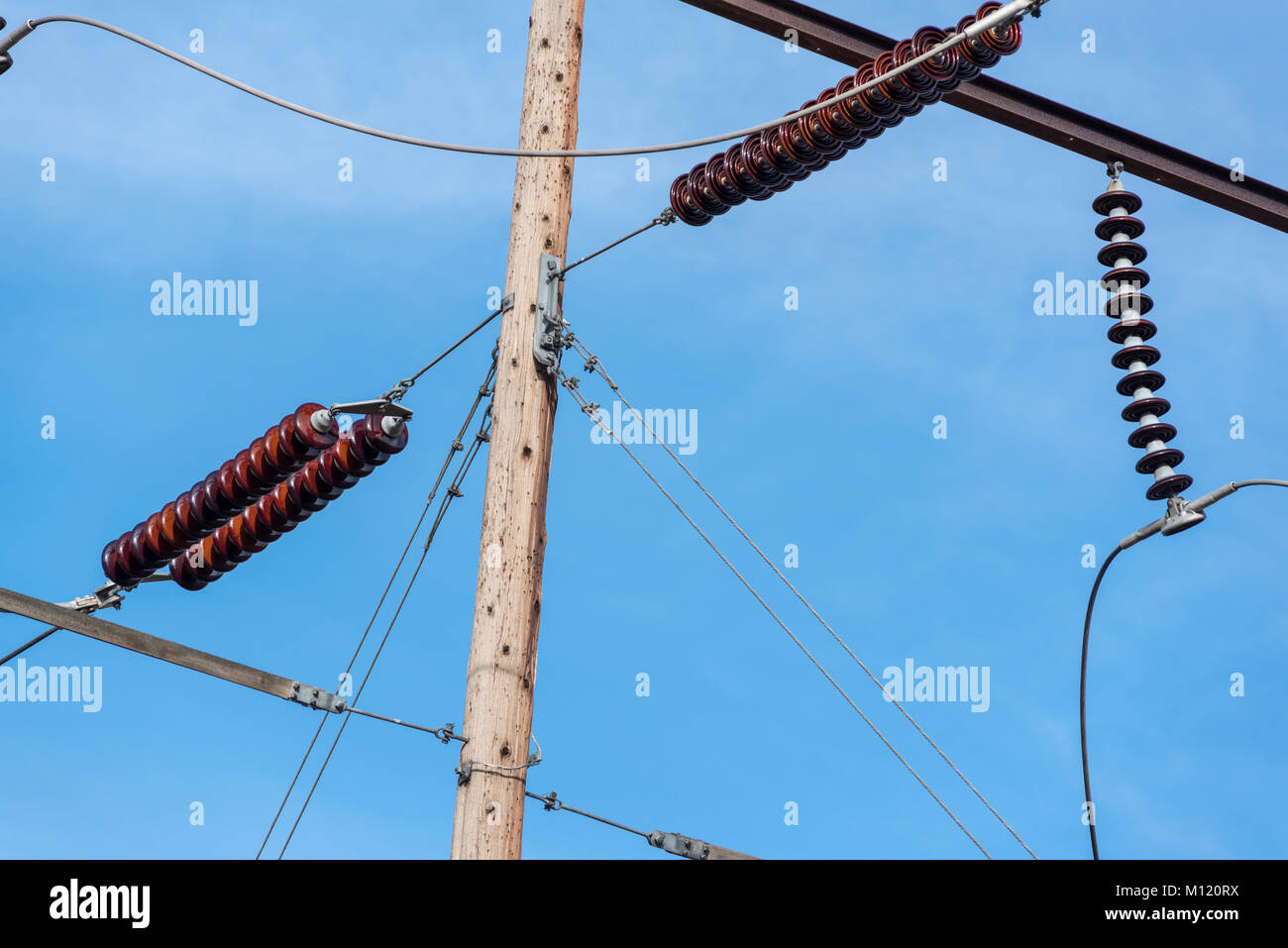 Ligne électrique fil électrique et des isolants, de l'Oregon. Banque D'Images