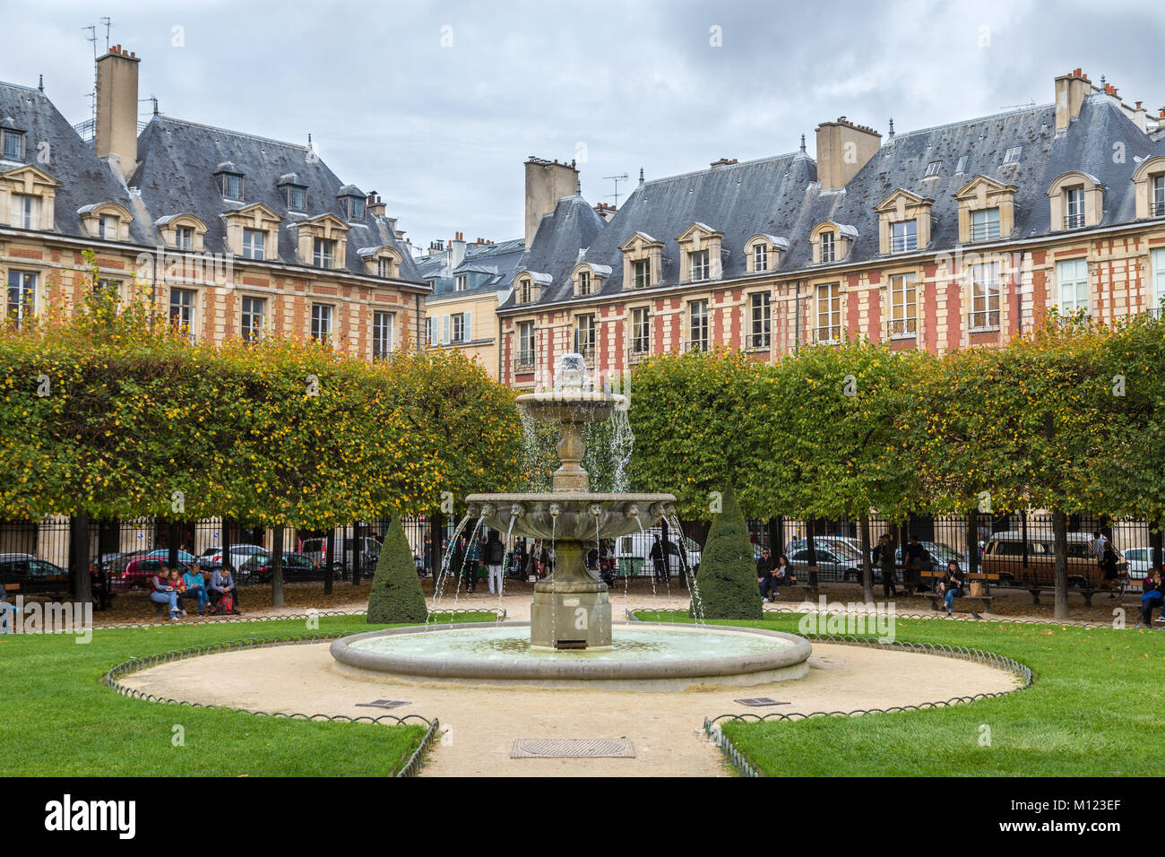 Place des Vosges,fontaine,Paris,France Banque D'Images