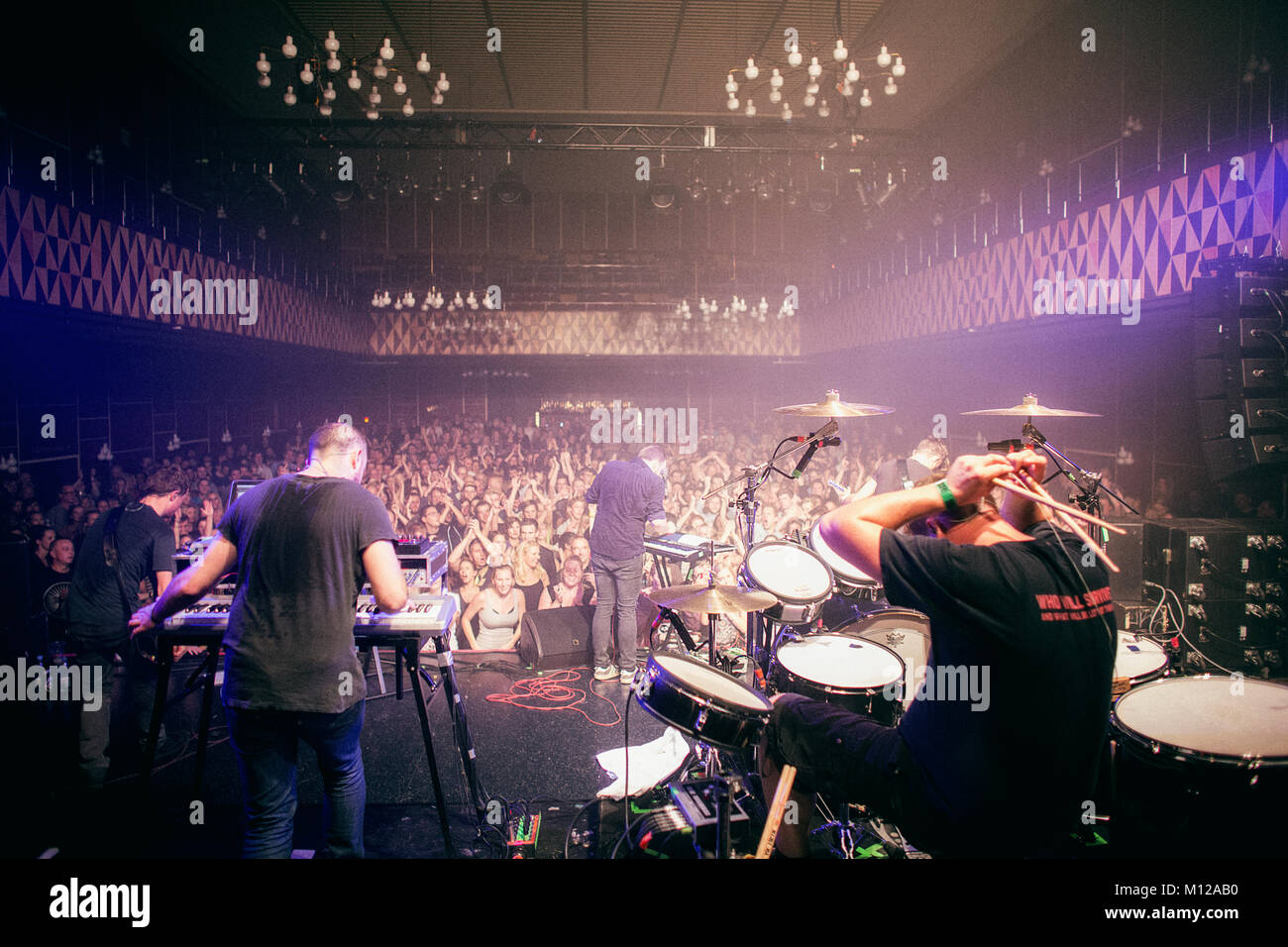 Le groupe de rock électronique danois Veto effectue un concert live à Vega à Copenhague. Danemark 12/10 2012. Banque D'Images