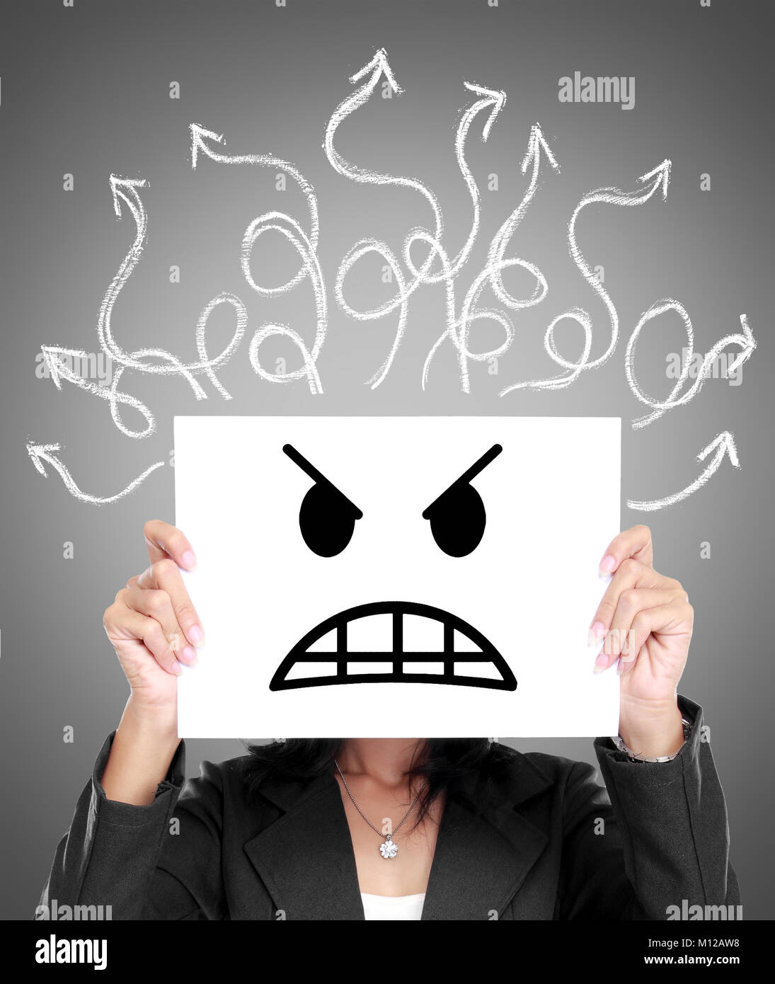 Business Woman couvrir son visage avec du papier avec l'expression a souligné l'émoticône Banque D'Images
