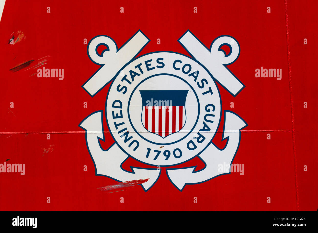 La Garde côtière des États-Unis sur le logo, un navire de l'érable USCGC baliseur, Baltimore, Maryland, United States. Banque D'Images