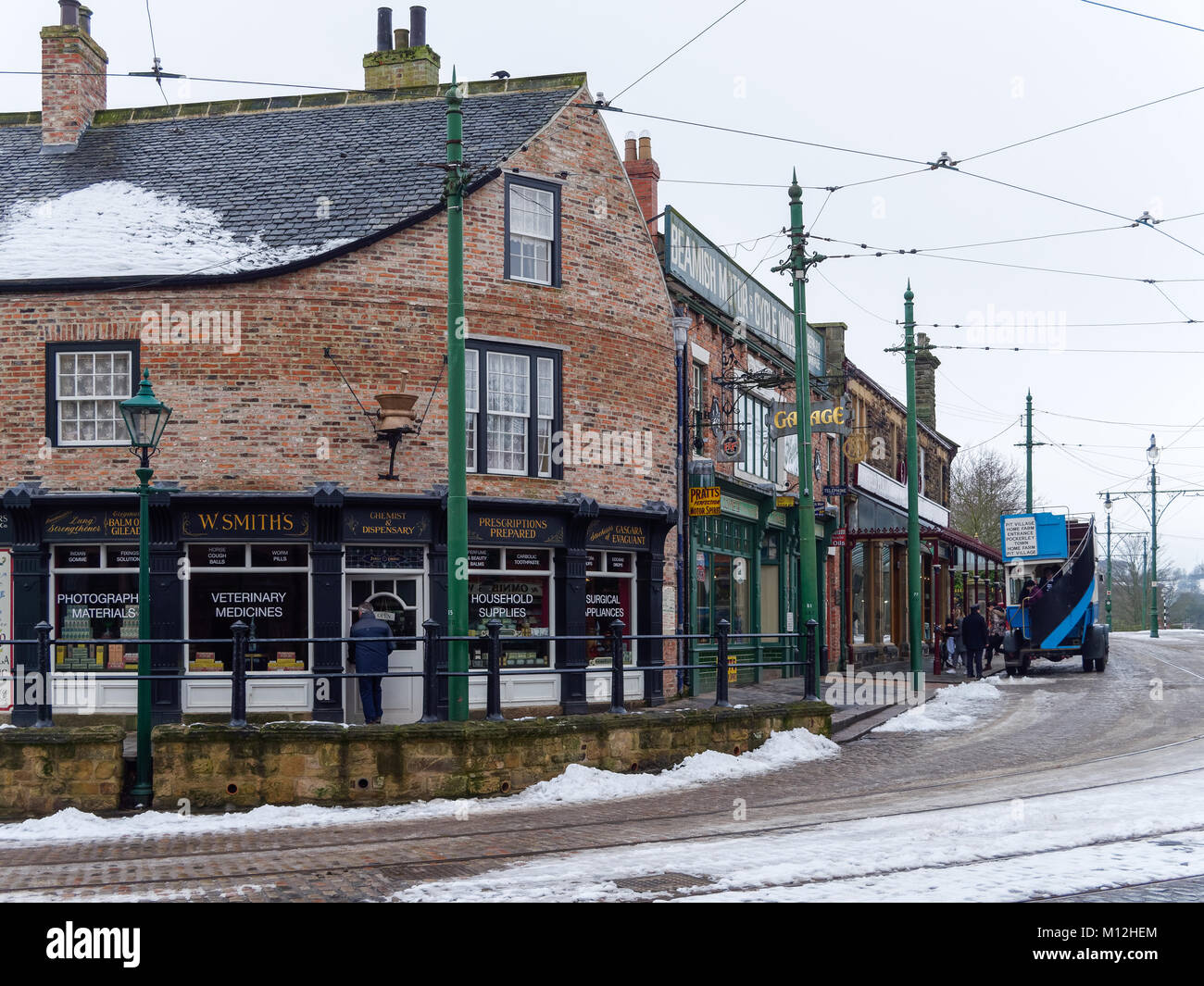 STANLEY, County Durham/UK - 20 janvier : Ancienne boutique au nord de l'Angleterre Open Air Museum à Stanley, County Durham le 20 janvier 2018. Des personnes non identifiées Banque D'Images