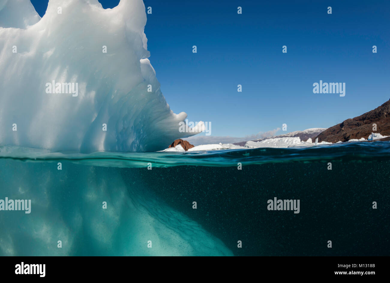 Les icebergs dans le fjord Scoresbysund Région de l'est du Groenland. Banque D'Images