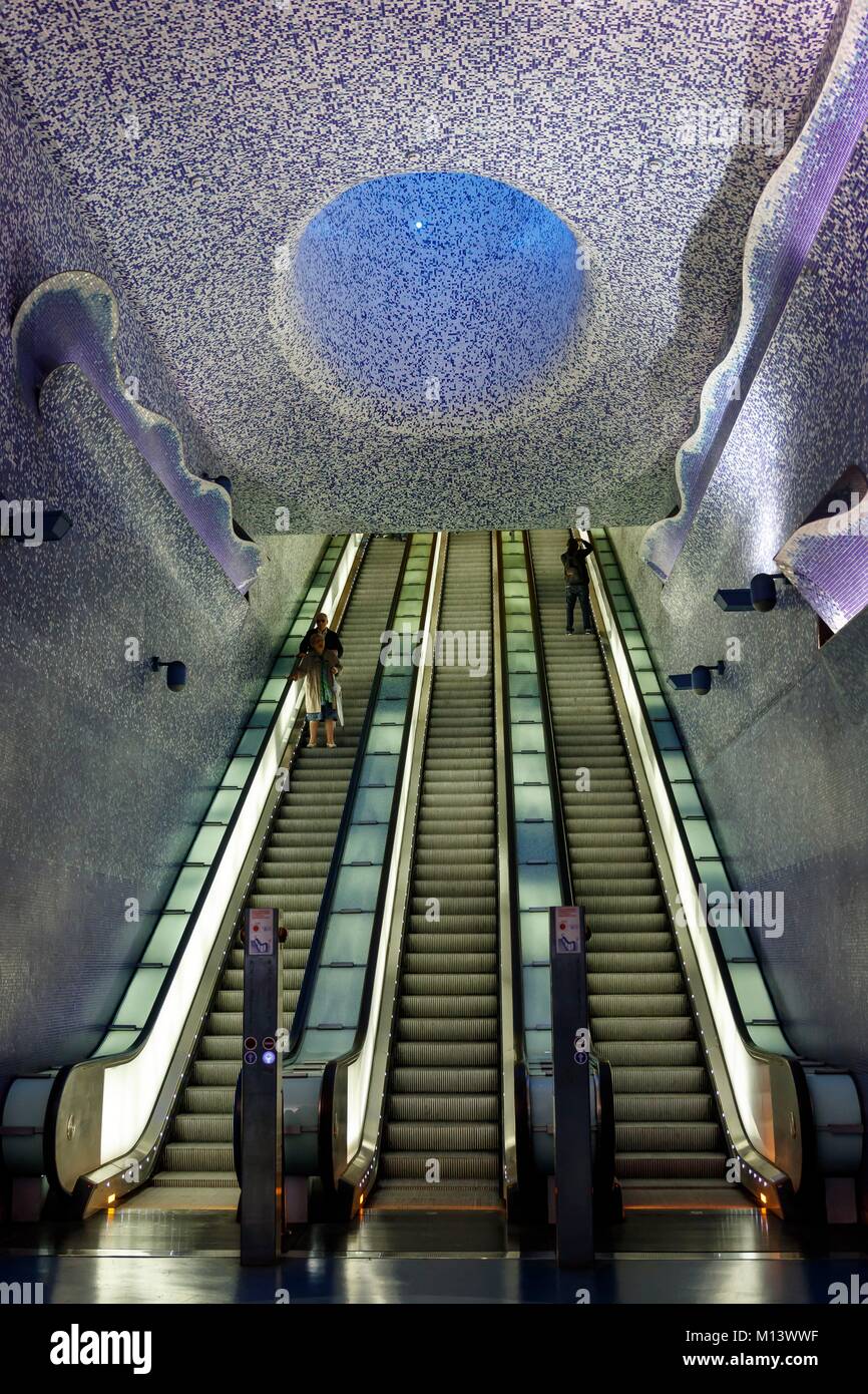 L'Italie, Campanie, Naples, métro Toledo par l'architecte Oscar Tusquets Banque D'Images