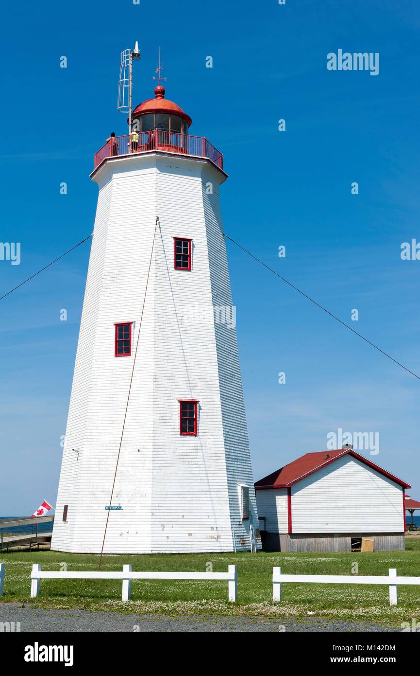 Canada, Nouveau-Brunswick, Shippagan, l'Île Miscou, phare de Miscou, Lieu historique national du Canada Banque D'Images