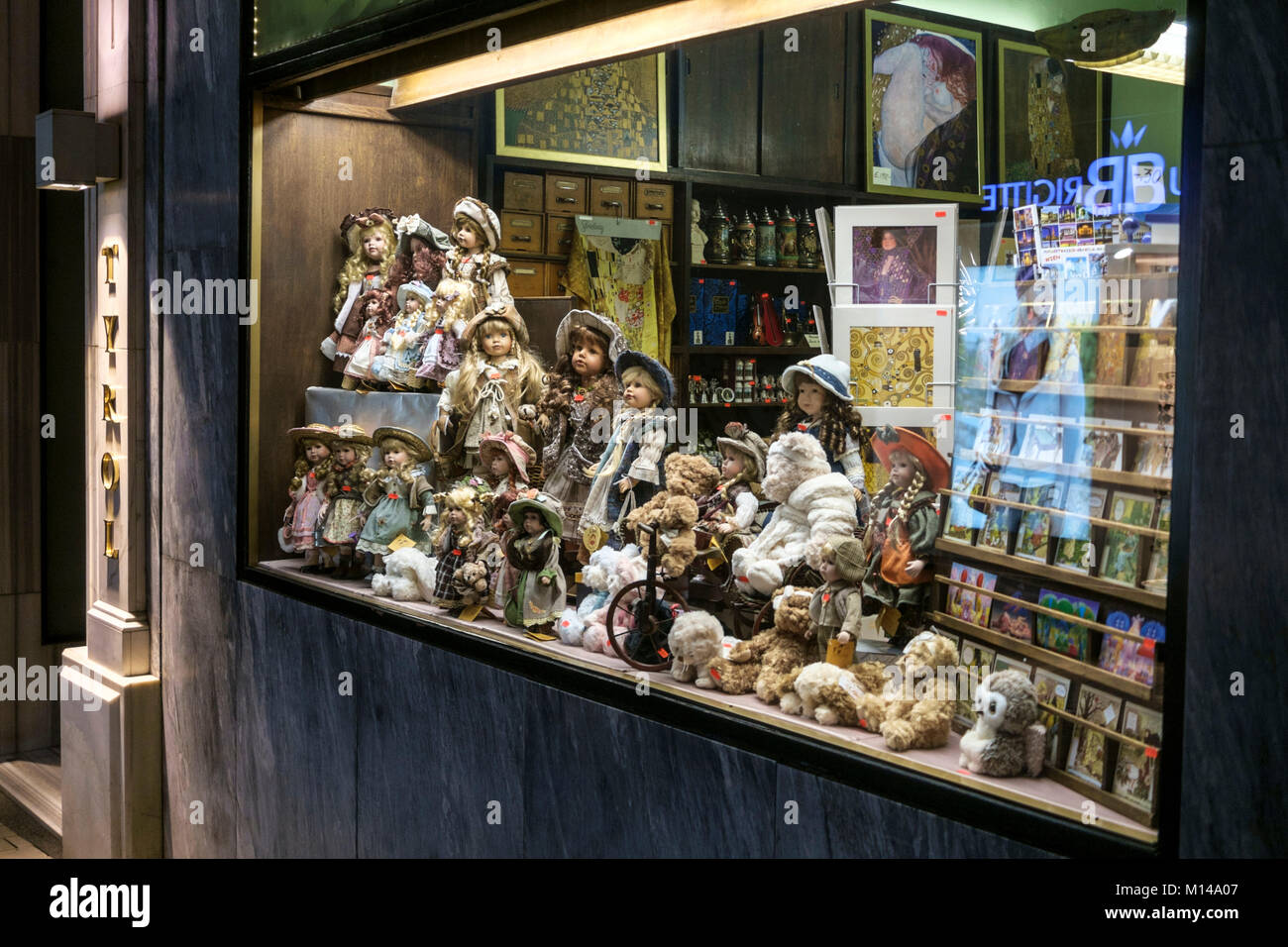 Boutique de souvenirs à Vienne, Autriche Photo Stock Alamy