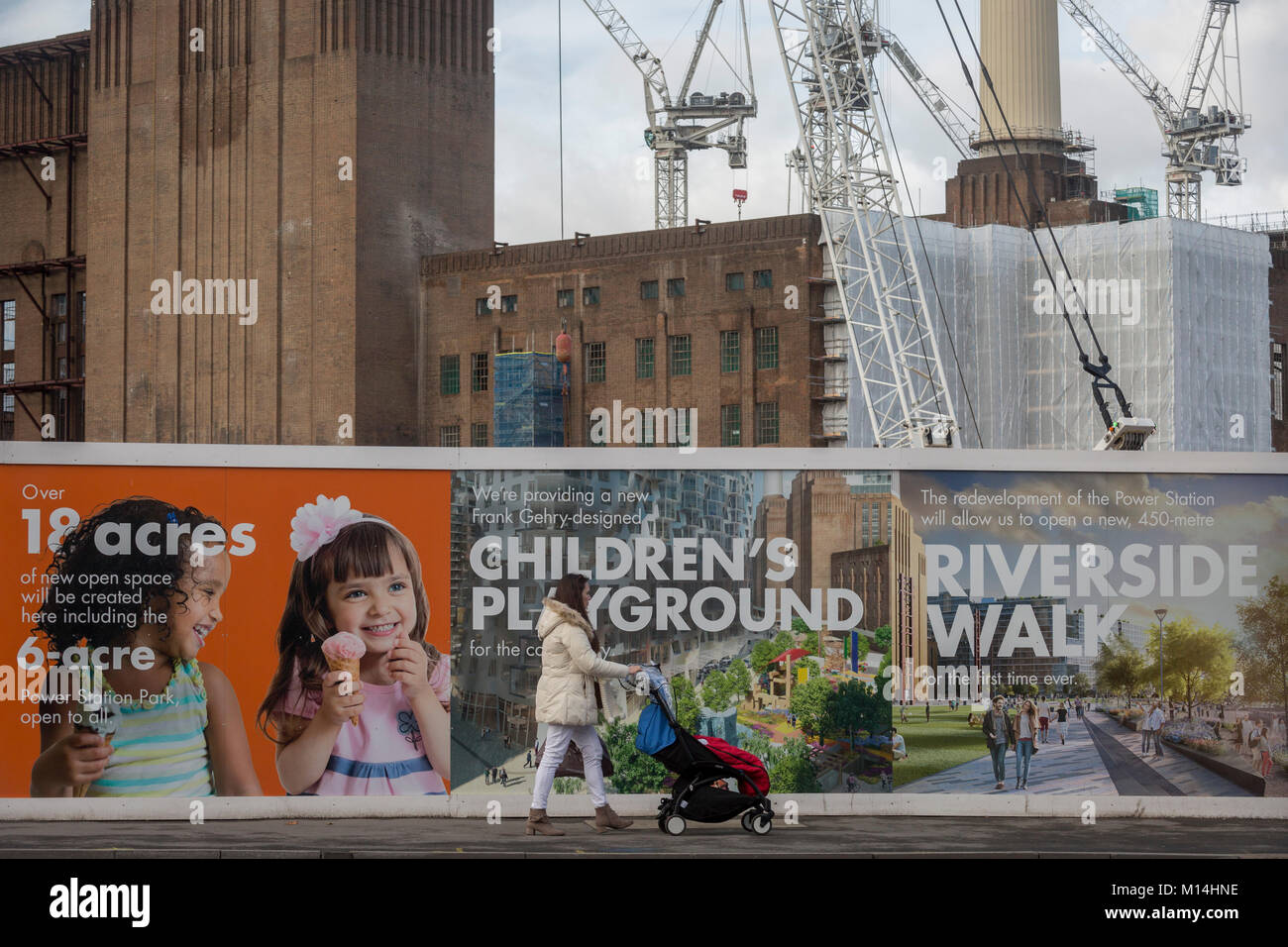 Les travaux de construction en cours dans la région de Battersea, entourant Battersea Power Station, le 22 janvier 2018, dans le sud de Londres, en Angleterre. Banque D'Images