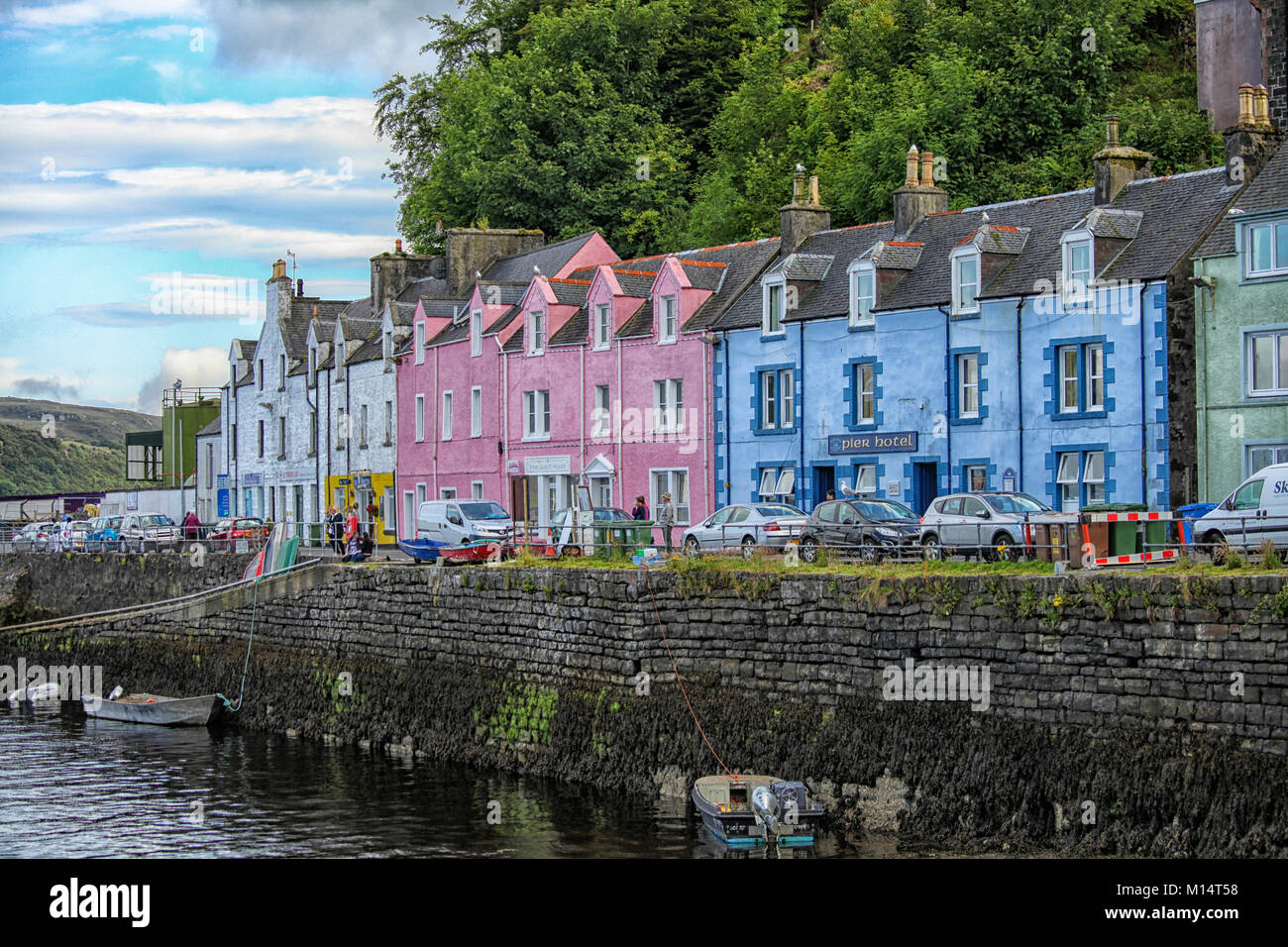 Vue sur Portree sur l'île de Skye en Ecosse Banque D'Images