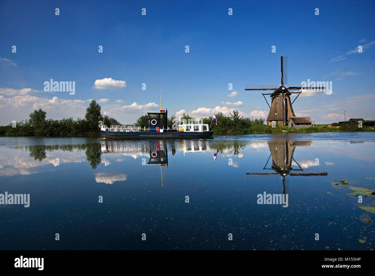 Les Pays-Bas, Kinderdijk près de Rotterdam. Les moulins à vent en polder. Unesco World Heritage Site. Banque D'Images