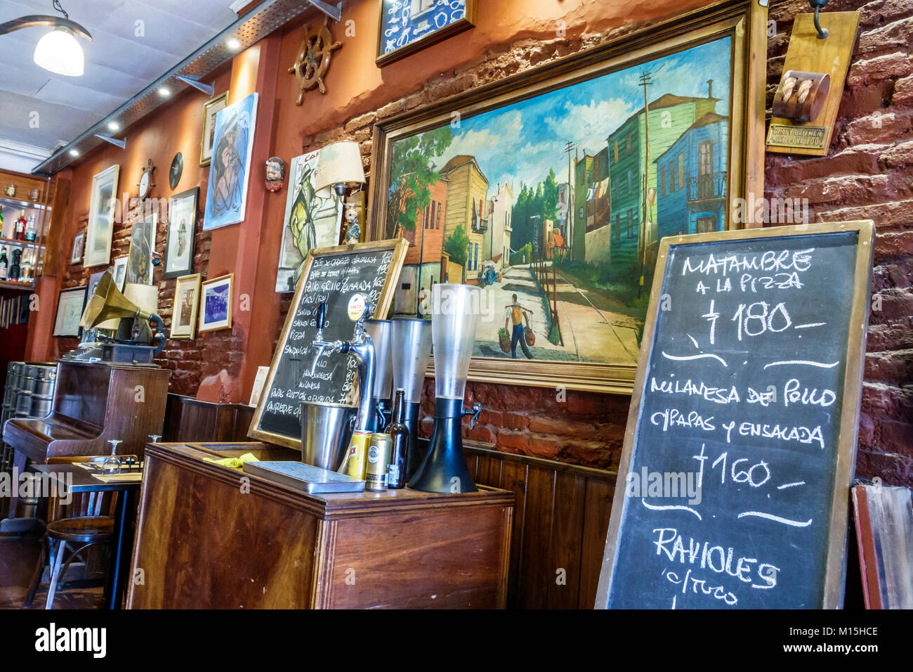 Buenos Aires Argentina, Caminito Barrio de la Boca, la Ribera Del Tango, restaurant restaurants cuisine manger dehors café cafés bistrot, bar bars salon Banque D'Images