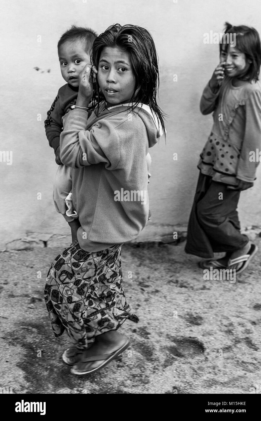 KENGTUNG, MYANMAR - NOVEMBRE 2016 : scène rurale près de Keng Tung Banque D'Images