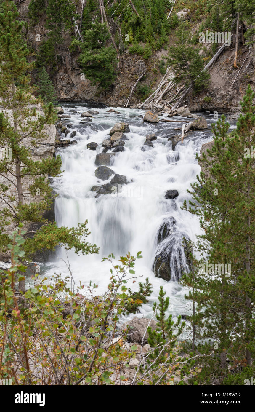 Firehole Firehole Falls sur la rivière dans le Parc National de Yellowstone Banque D'Images