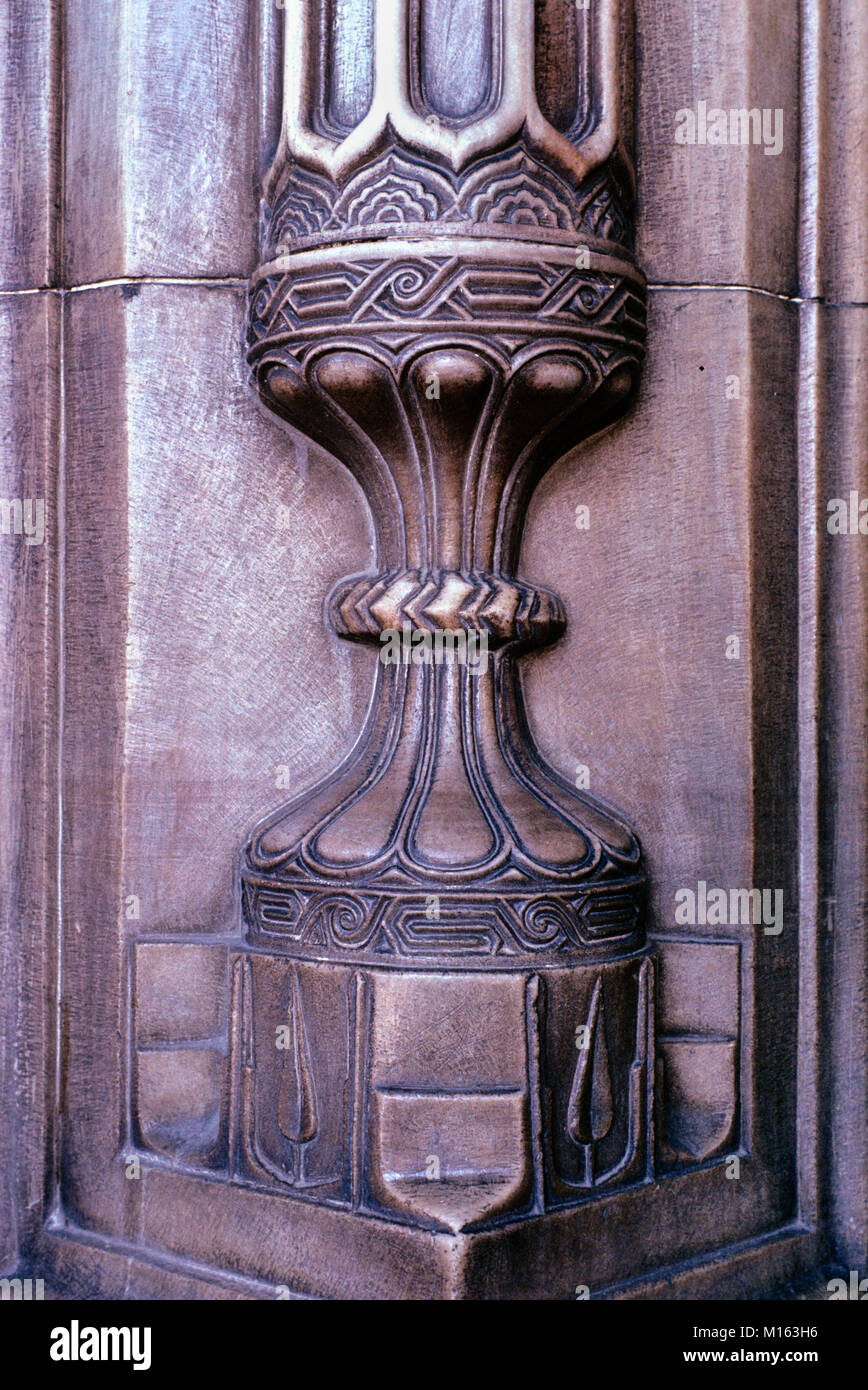 Angle en pierre sculptée à l'intérieur du détail tombeau octogonal ou Mausolée de Sultan ottoman turc Soliman le Magnifique (1494-1566), dans la cour de la mosquée Suleimaniye, Istanbul, Turquie Banque D'Images