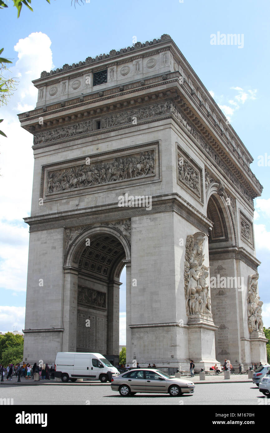 L'Arc de Triomphe de l'Etoile, l'Arc de Triomphe depuis le côté, Paris, France. Banque D'Images