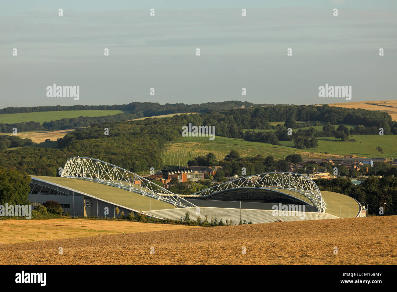 Brighton & Hove Albion Football Club Stadium, connu pour des fins de commandite que l'American Express Community Stadium, ou comme le dit l'Amex. Banque D'Images