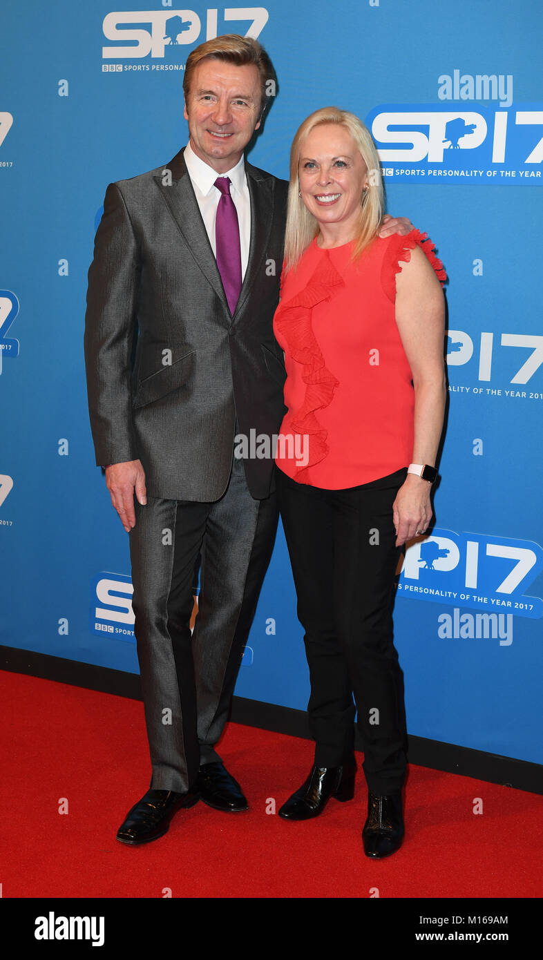 Jane Torvill et Christopher Dean arrive à l'Echo Arena Liverpool pour la BBC Sports Personality Of The Year 2017 Banque D'Images