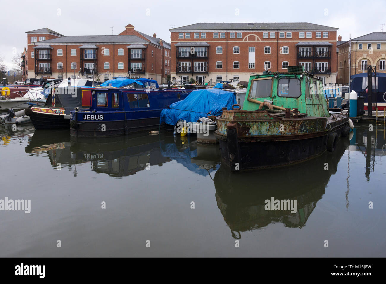 Bateaux amarrés à Diglis Basin Marina, Worcester, Royaume-Uni Banque D'Images