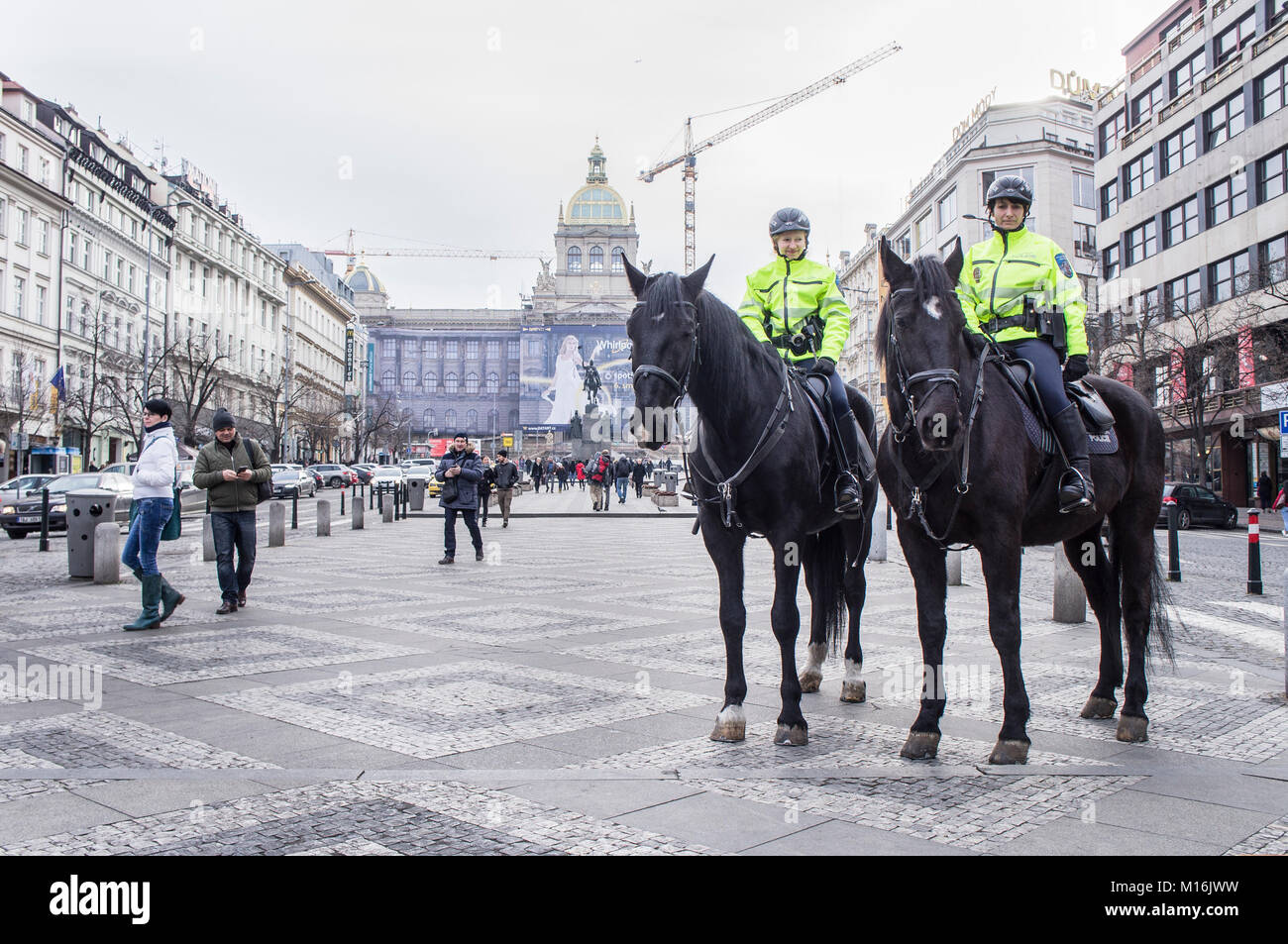 Canada Metropolitan Police, Police, officier, cheval, patrouille de police, de la Place Venceslas Banque D'Images