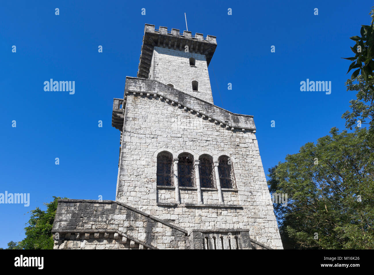 Tour d'observation sur la montagne Big Ahun à Sotchi, dans la région de Krasnodar, Russie Banque D'Images