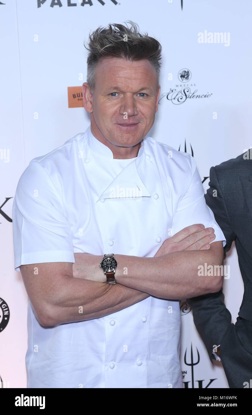 Las Vegas, NV, USA. 26 janvier, 2018. Gordon Ramsay at arrivés pour ouverture de Gordon Ramsay HELL'S KITCHEN Restaurant, Caesars Palace, Las Vegas, NV le 26 janvier 2018. Credit : MORA/Everett Collection/Alamy Live News Banque D'Images