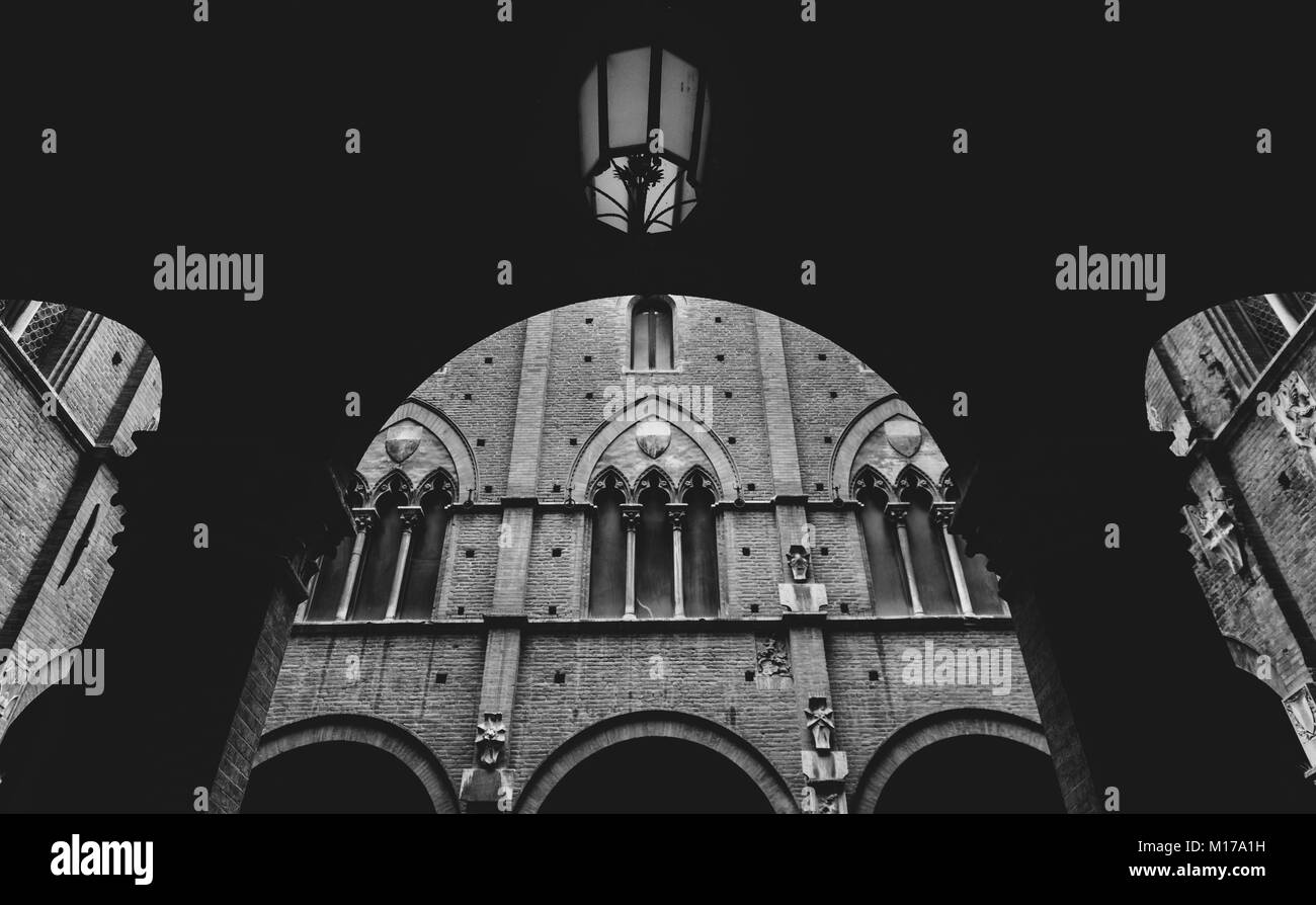 Arches à Palazzo Pubblico de Sienne, Italie Banque D'Images