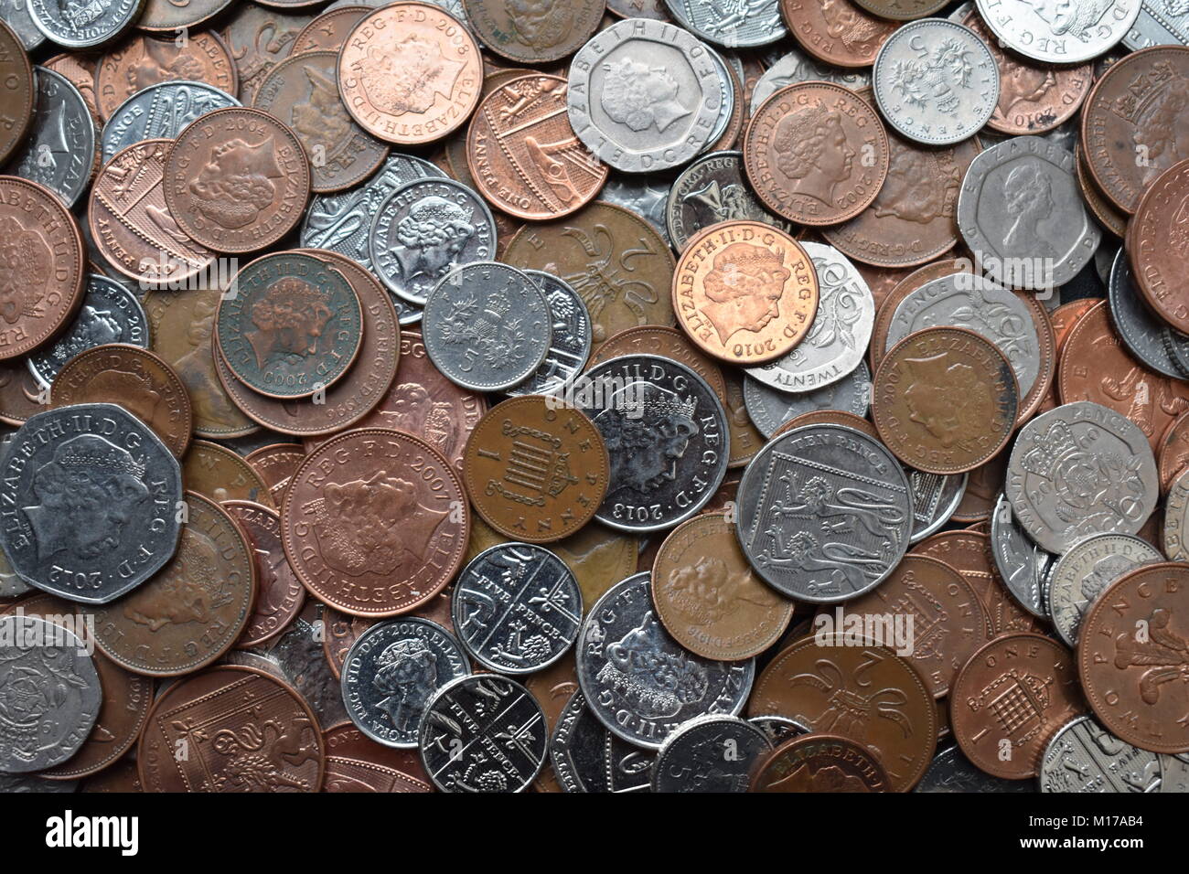 Pile de cuivre et d'argent sterling britannique Banque D'Images
