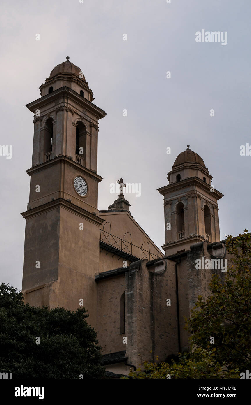 Corse : l'église paroissiale de Saint Jean Baptiste, la plus grande église de l'île construite de 1636 à 1666 dans le centre de la Citadelle de Bastia Banque D'Images