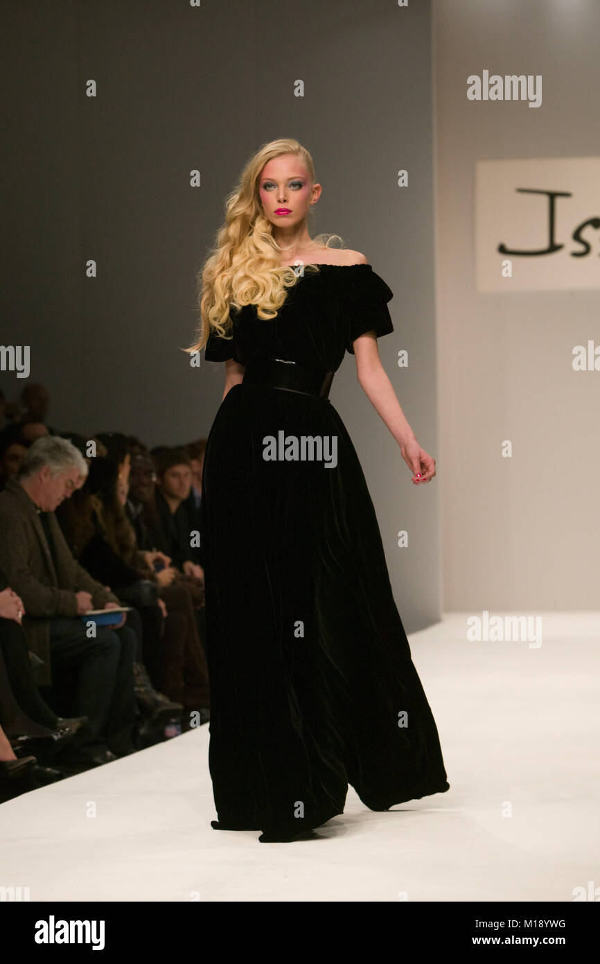 London Fashion Week collection par Issa Banque D'Images