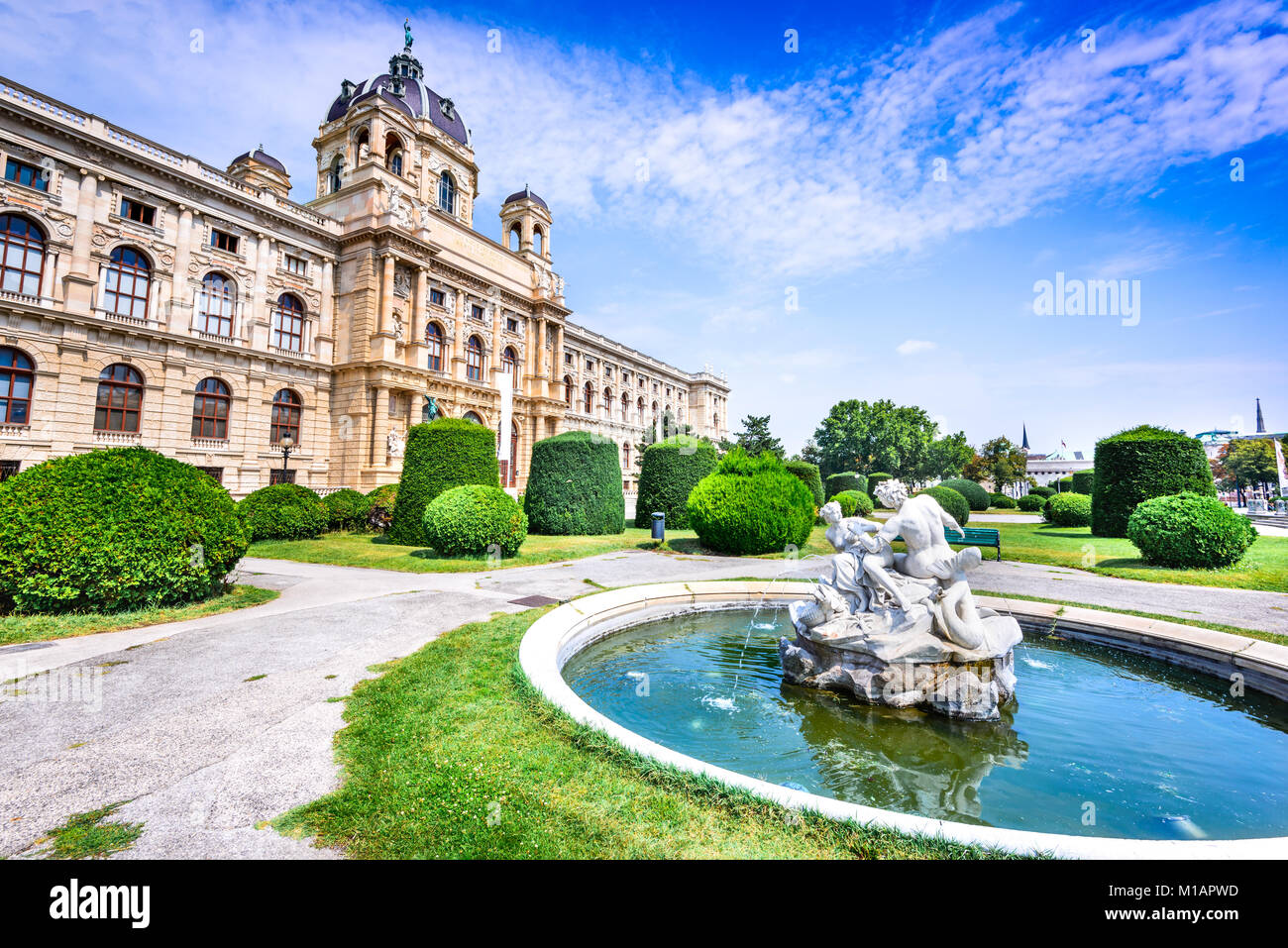 Vienne, Autriche. Magnifique parc de Maria-Theresien-Platz, Ringstrasse, Wien, Autriche Banque D'Images