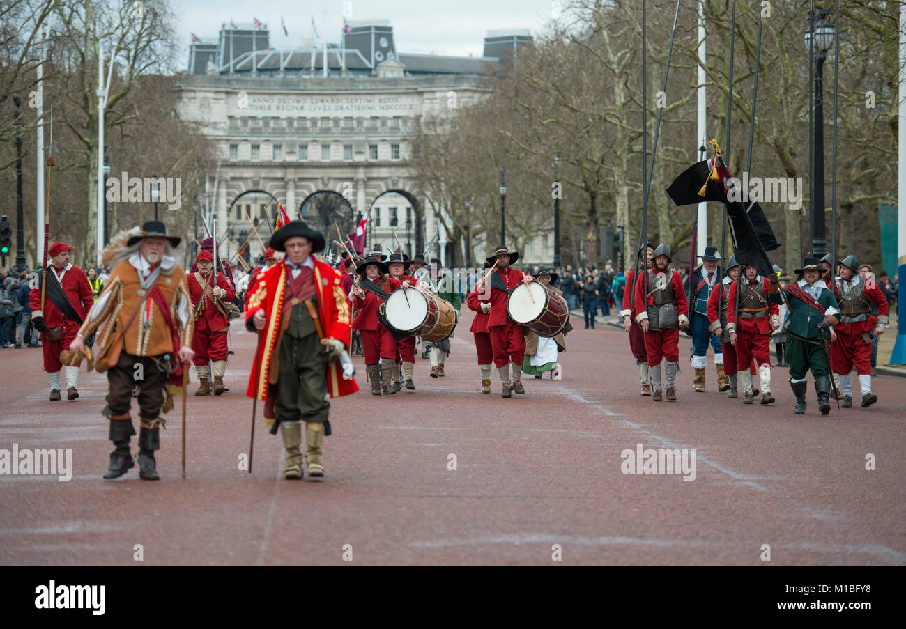 28 janvier 2018. Les rois mars à Londres à la suite de l'itinéraire du Roi Charles 1 à son exécution le 30 janvier 1649. Credit : Malcolm Park/Alamy. Banque D'Images