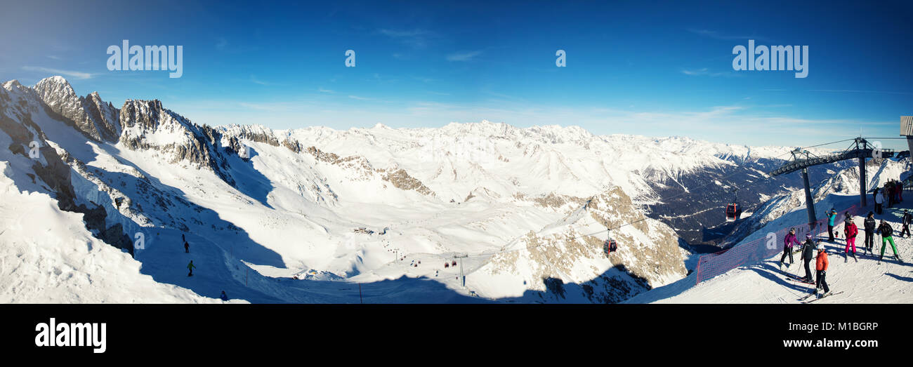 Vue panoramique de Passo del Tonale de ski en Italie Alpes Banque D'Images