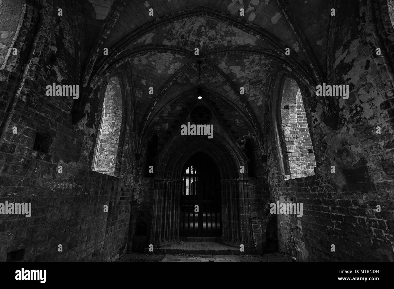 Un vieux, les tâches d'une partie de l'abbaye de Chorin. Abbaye cistercienne près du village de Chorin dans le Brandebourg. Banque D'Images