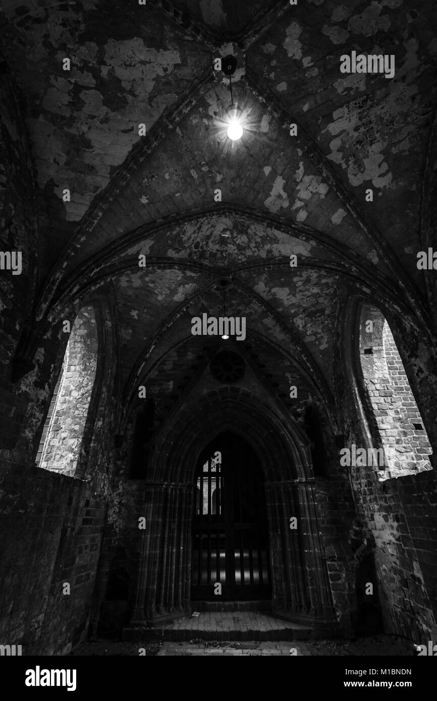 Un vieux, les tâches d'une partie de l'abbaye de Chorin. Abbaye cistercienne près du village de Chorin dans le Brandebourg. Banque D'Images