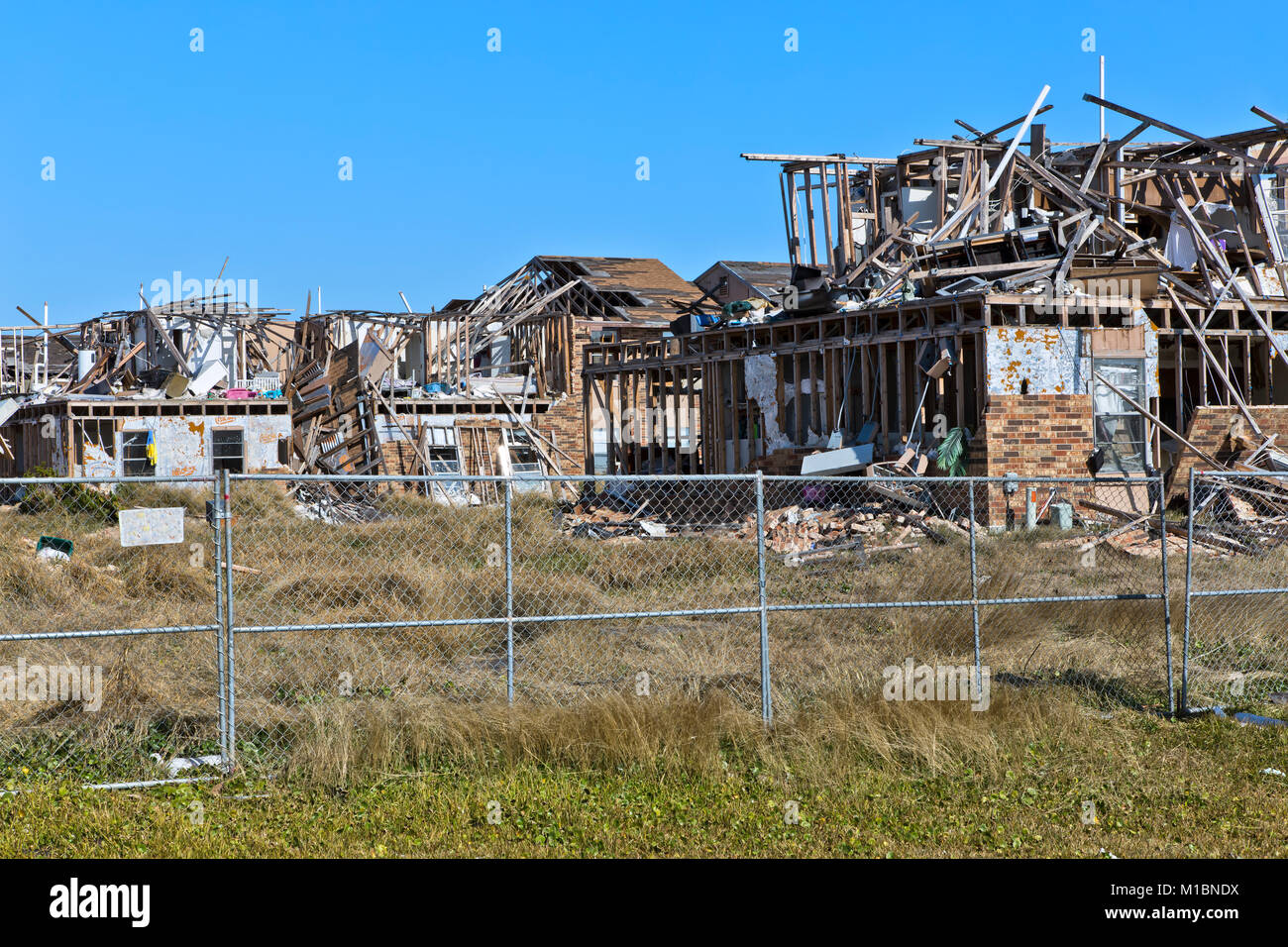 Les appartements Salt Grass Landing sont totalement détruits par l'ouragan Harvey, août 2017. Banque D'Images