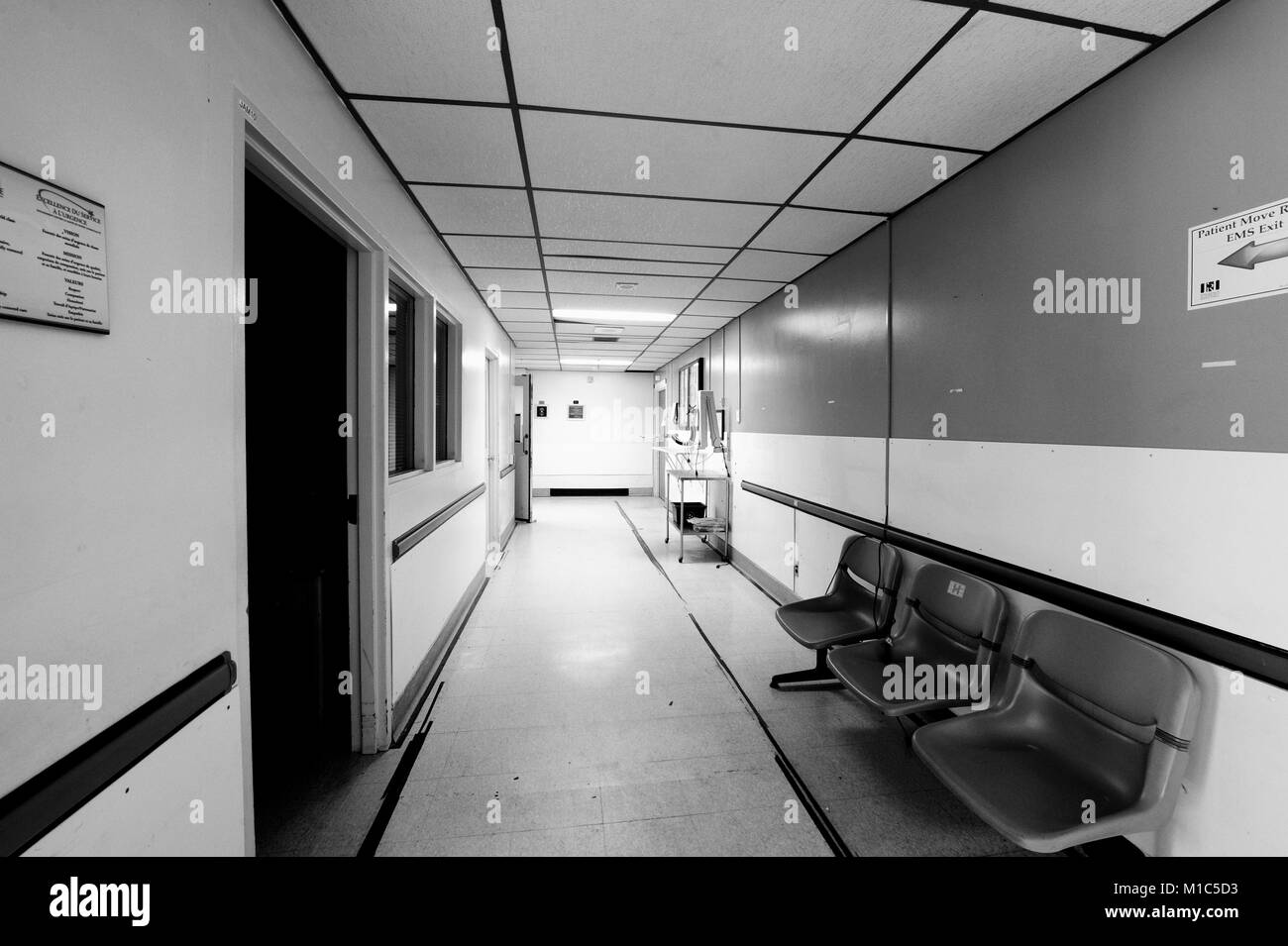 C'est l'une des nombreuses photos que j'ai prises à l'intérieur, après le Sudbury St. Joseph's Health Centre (l'ancien hôpital général) a fermé ses portes Banque D'Images