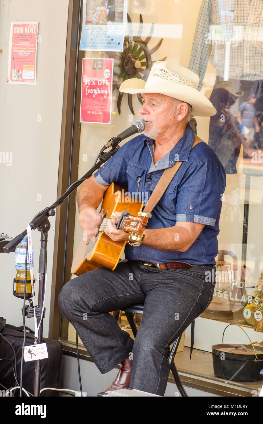 Un chanteur de Tamworth Australia Country Music Festival 2018. Banque D'Images