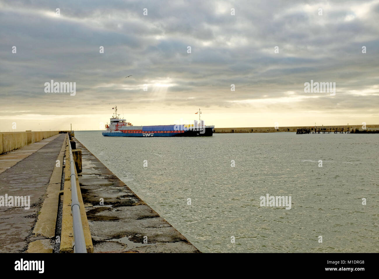 Le cargo général Lammy intègre le Port Shoreham, Shoreham-by-Sea, West Sussex, Angleterre, Royaume-Uni. Banque D'Images