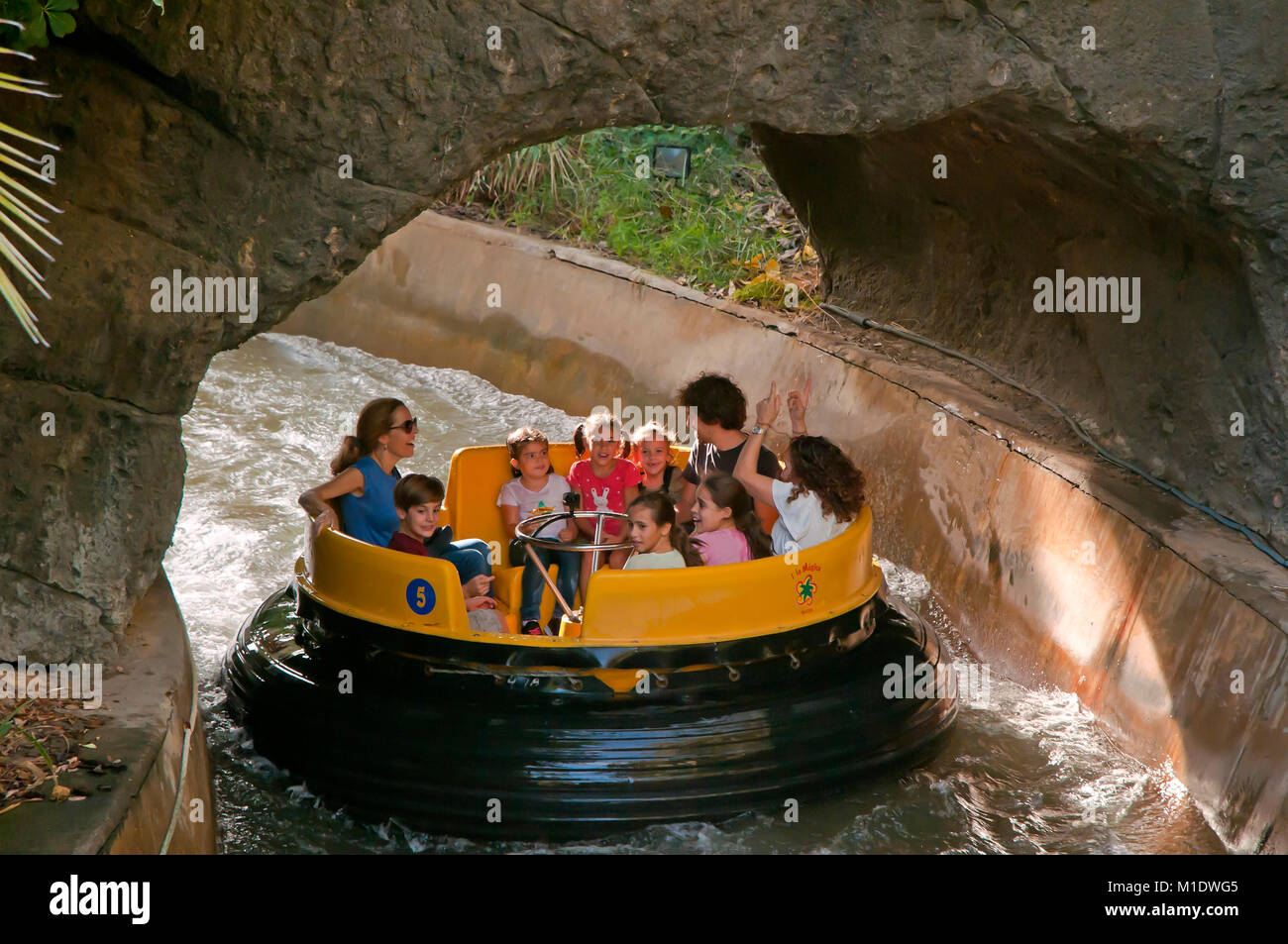 Isla Magica (Magic Island) parc à thème, des rapides de l'Orénoque - canal d''attraction, Séville, Andalousie, Espagne, Europe Banque D'Images