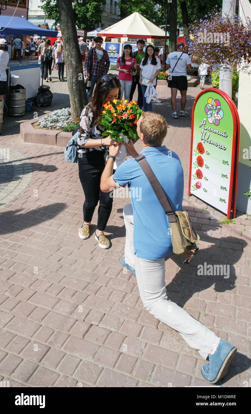 Festival international des arts "Slavianski bazar à Vitebsk - 2016 ". Rue de la ville des festivals. Banque D'Images